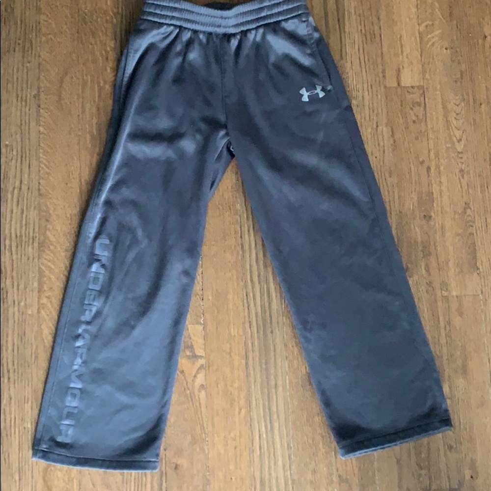 under Armour straight leg pants size 6
